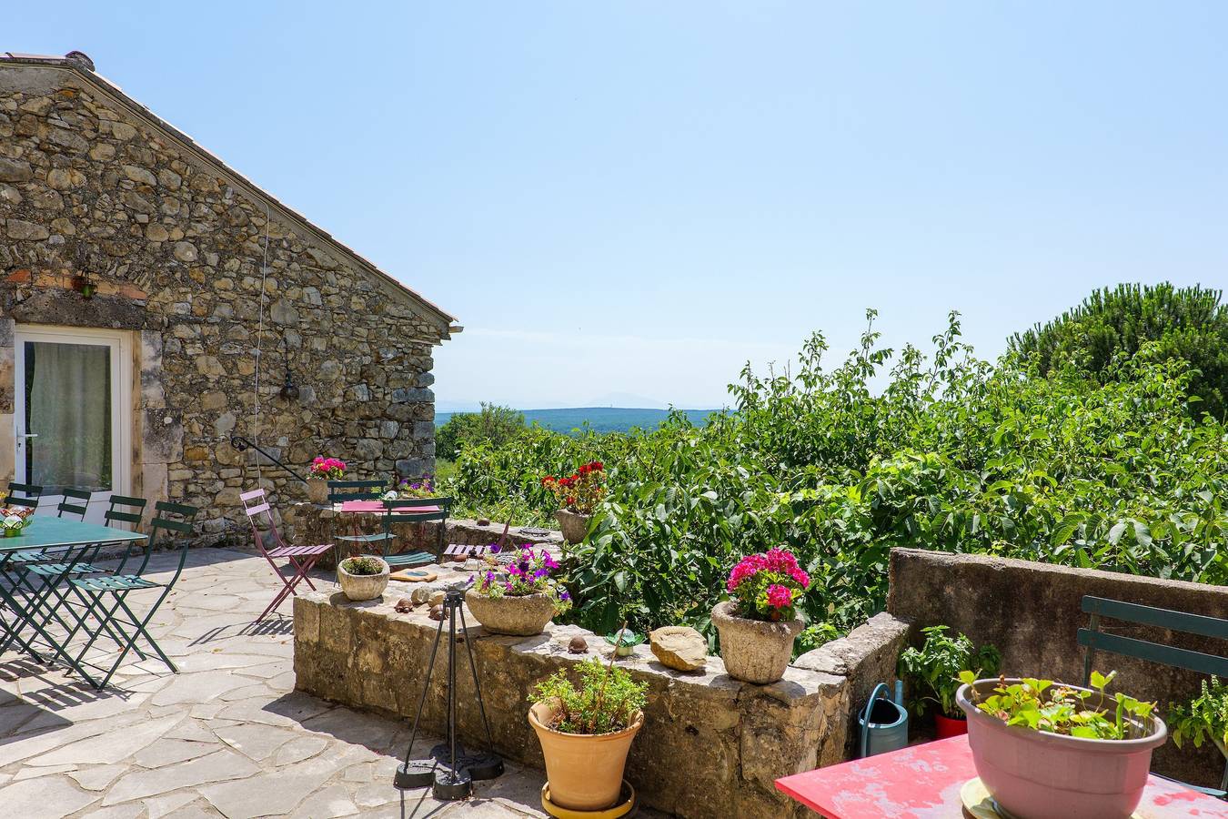 Chambre d’hôtes « Chez Bacchus – Chambre Merlot » avec jardin partagé et Wi-Fi in Gras, Privas (arrondissement)