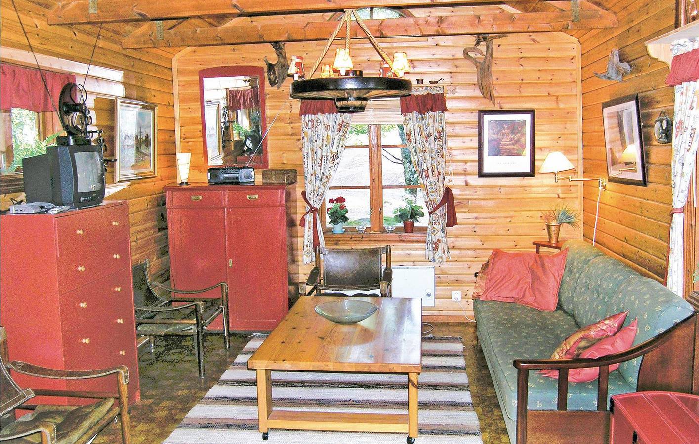 Ferienhaus für 4 Personen mit Terrasse in Jönköpings län