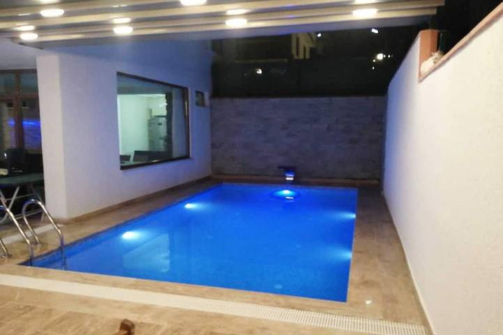 Ferienhaus für 10 Personen, mit Pool und Whirlpool, mit Haustier in der Türkei