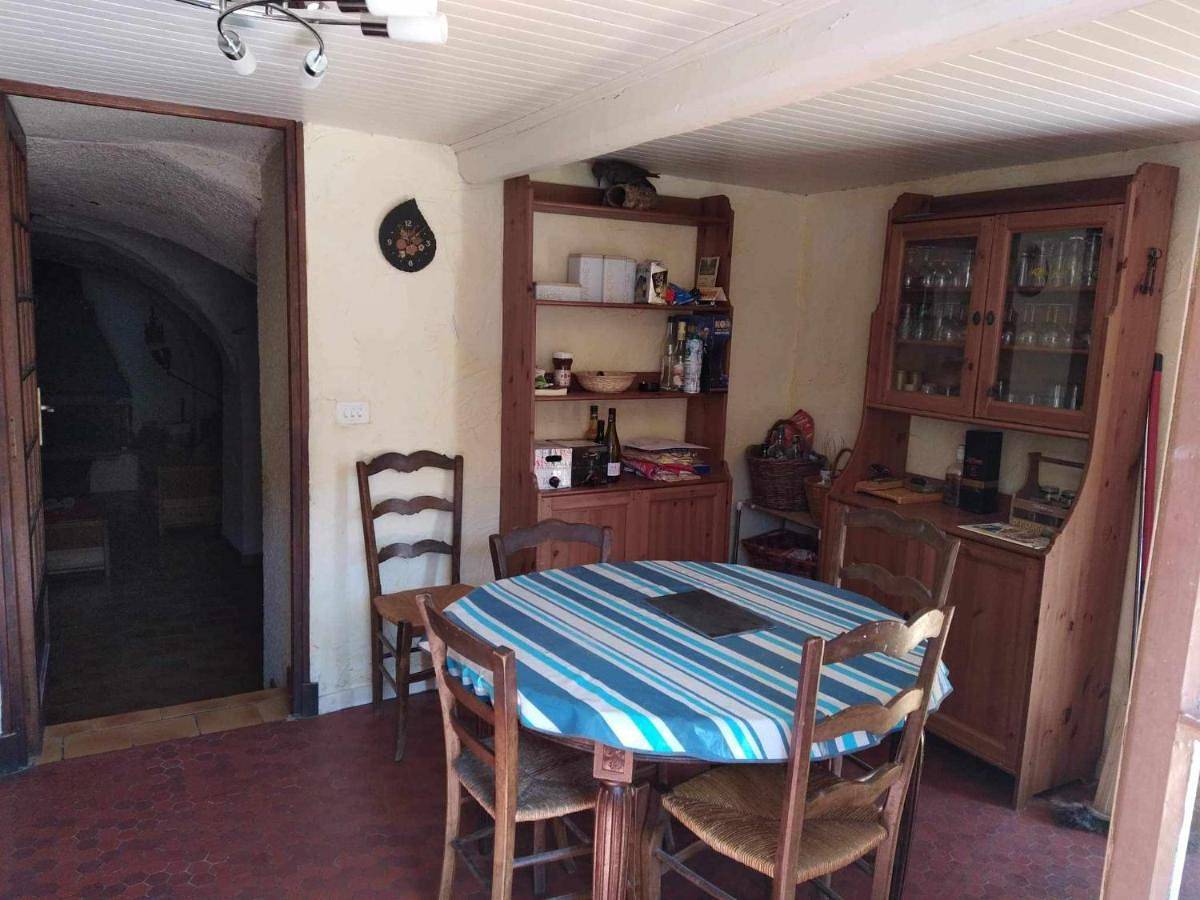 Three-Bedroom House in Bayons, Région de Forcalquier