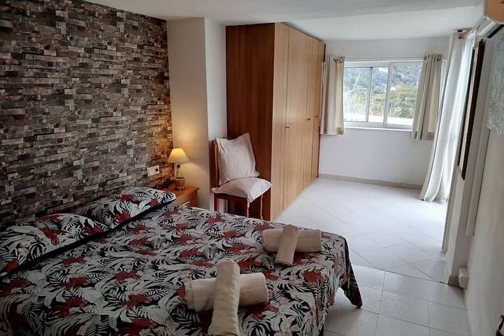Ganze Wohnung, Unabhängiges Gästehaus für Familien, die Ruhe mögen. in Rio Chillar, Frigiliana