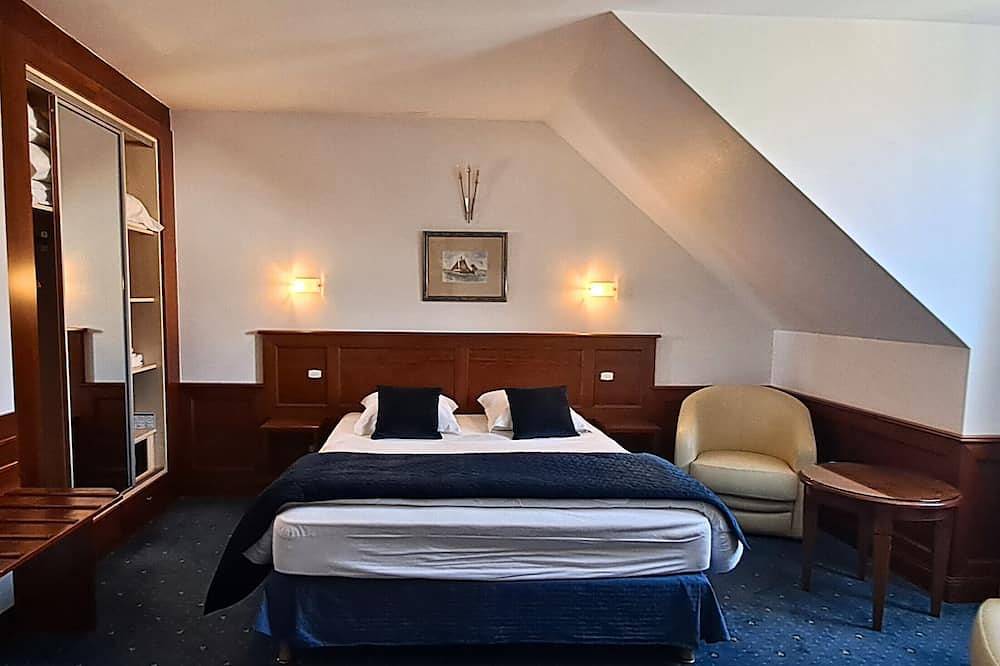 Apartamento entero, Apartment in the heart of the walled town, close to shops and restaurants. in Montreuil (Paso de Calais), Montreuil und Umgebung