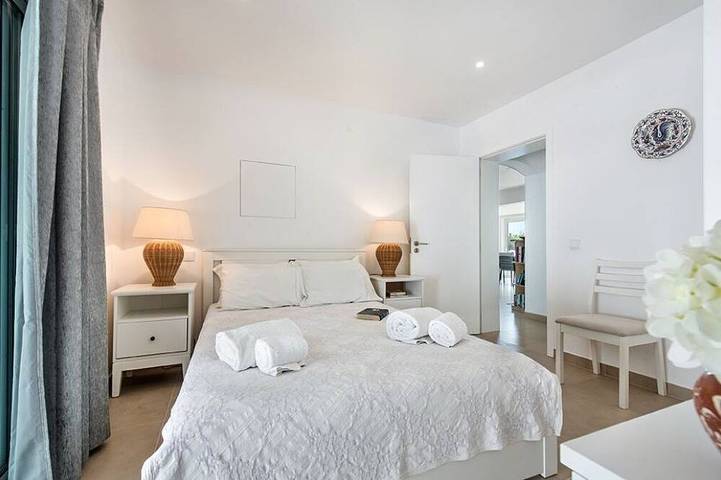 Villa Avec Jardin Et Piscine Privés - Offre Spéciale / Semaine Du 6 Juillet in Vale do Lobo, Almancil