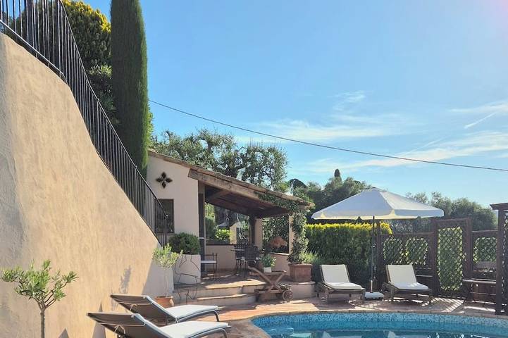 Villa pour 3 personnes, avec terrasse et jardin - 1