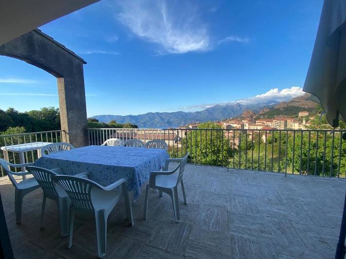 Villa für 12 Personen, mit Terrasse und Garten in Piana