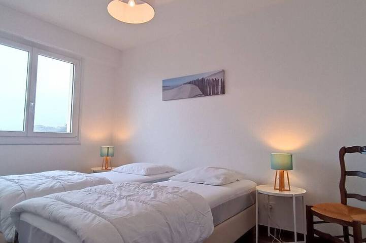 Gîte pour 4 personnes, avec balcon et jardin dans Prieure Saint Nicolas Les Sables D Olonne - 2