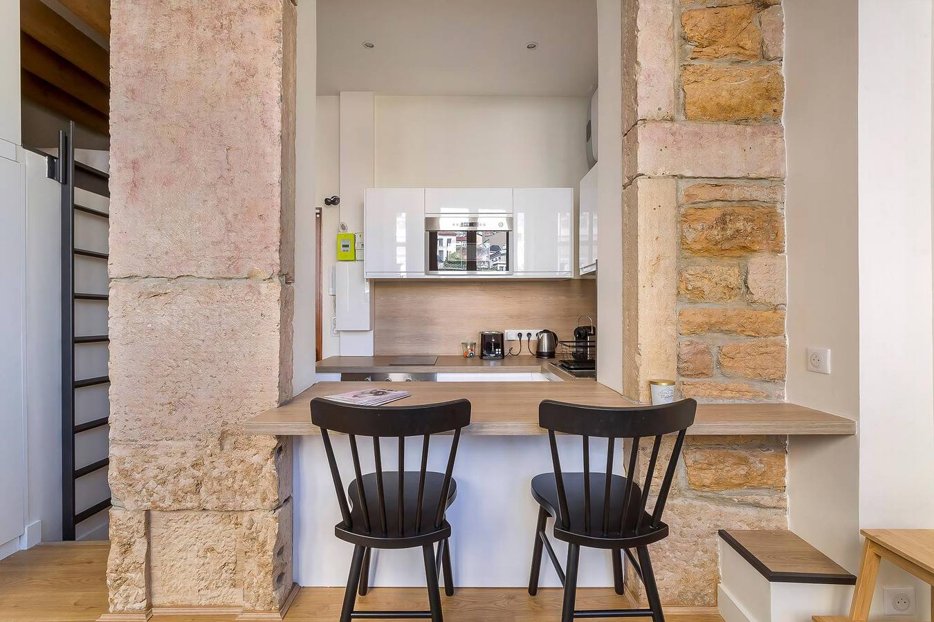 Entire apartment, Bright and cozy studio in an arty neighborhood in Lyon, Lyon region