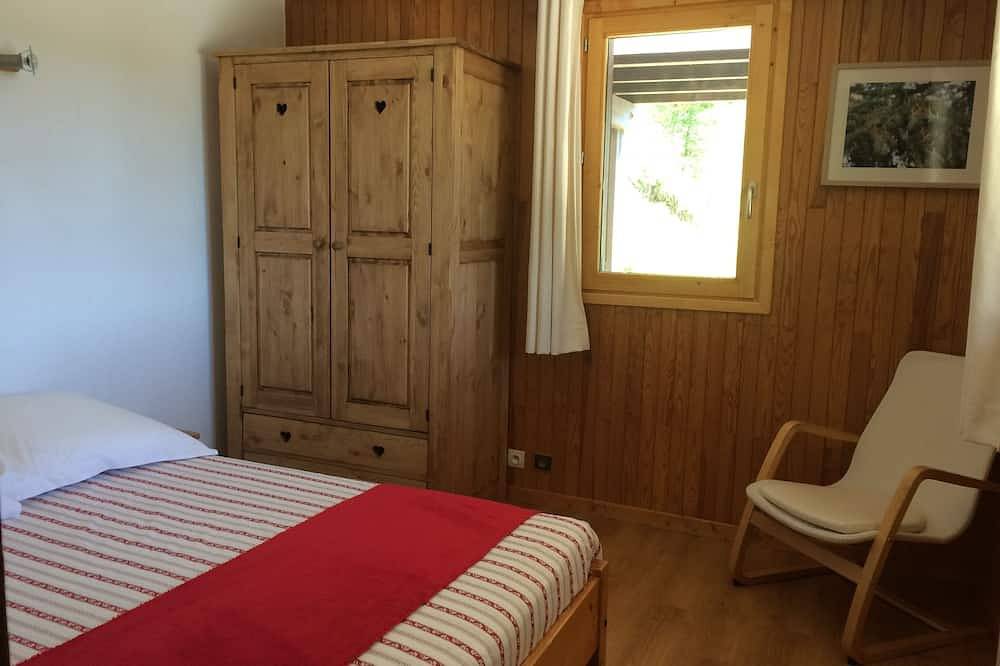 Das Chalet befindet sich im Zentrum von Plagne, im Herzen des Skigebiets Paradiski, 3 Minuten von den Pisten entfernt in Plagne Centre, La Plagne-Tarentaise