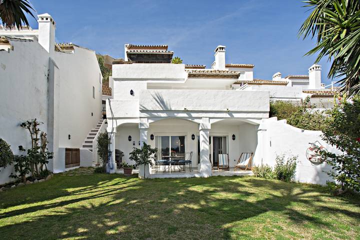 Ferienhaus für 8 Personen, mit Sauna und Garten sowie Pool und Terrasse in Marbella - 2