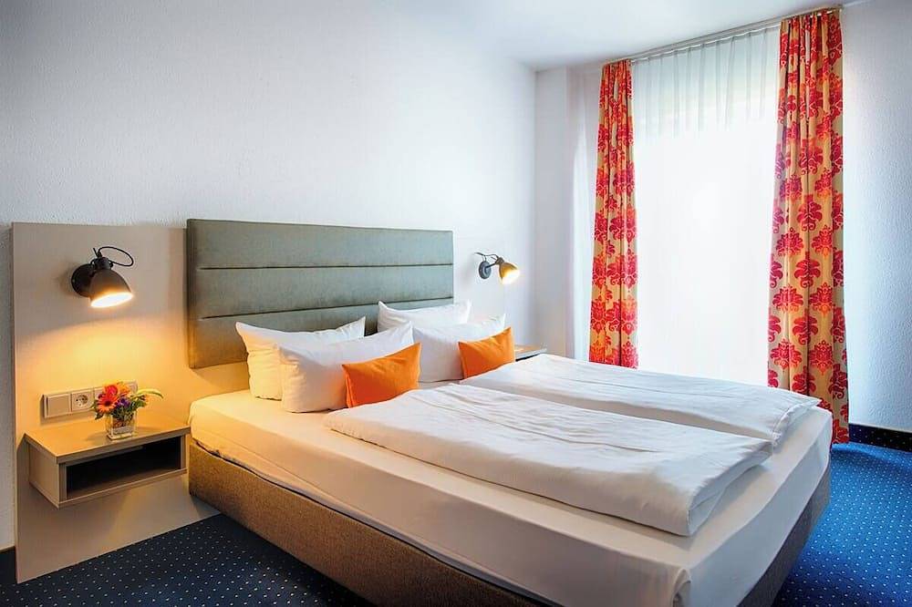 Enjoy Museum Visits & Park Strolls from our Warm and Inviting Retreat! in Zwickau, Chemnitz und Umgebung