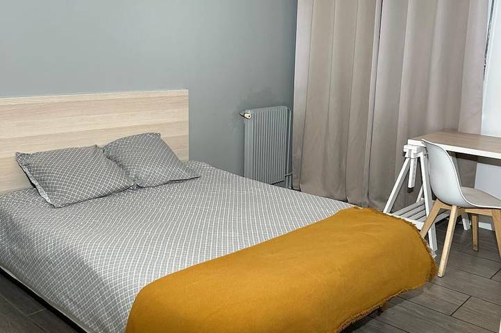 Apartamento entero, Apartment, 5 double bedrooms, fitted kitchen in Évry-Courcouronnes, Essonne