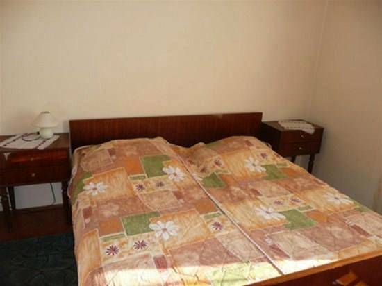 Ferienwohnung für 5 Personen, mit Balkon/Terrasse in Banjol - 2