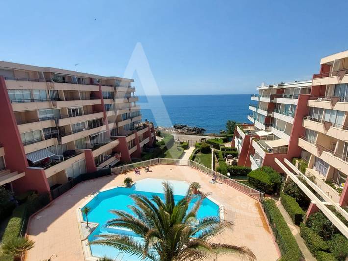 Gîte pour 6 personnes, avec terrasse dans Plage Lazaret - 4