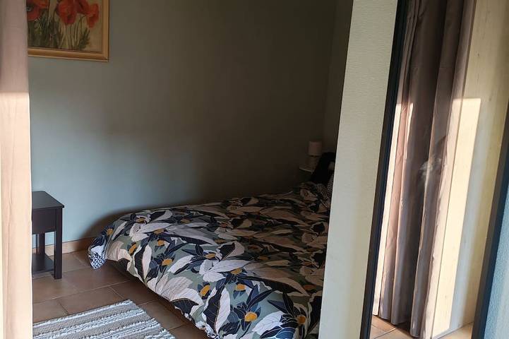 Location de vacances pour 9 personnes, avec jardin à Mellionnec - 3