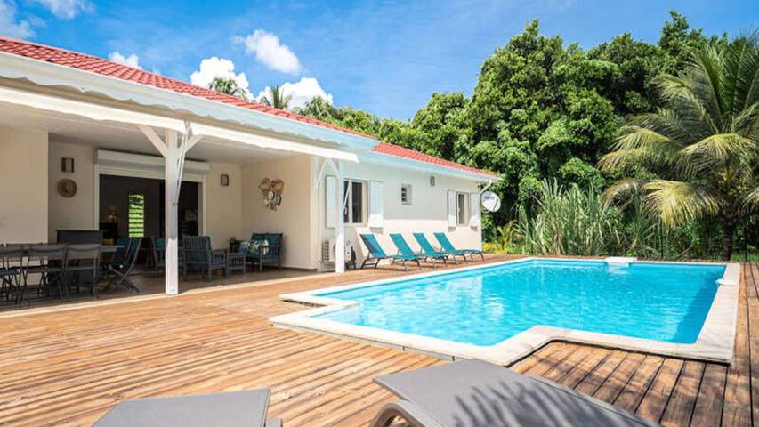 Apartamento de vacaciones para 11 personas, con piscina y jardín - 1