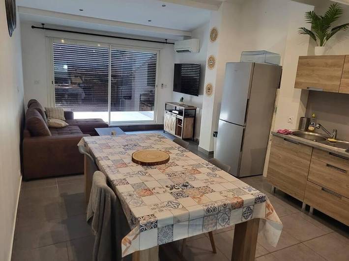 Gîte pour 6 personnes, avec vue et terrasse, animaux acceptés à Fos-sur-Mer - 4