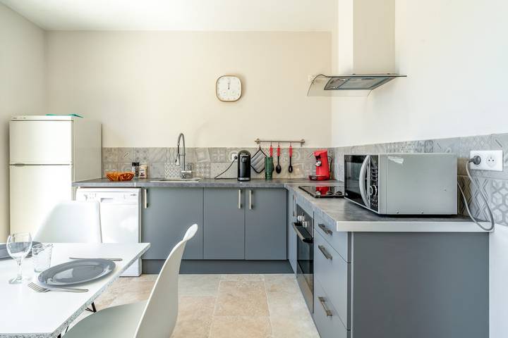 Ferienwohnung für 3 Personen, mit Whirlpool und Garten in Arles - 4