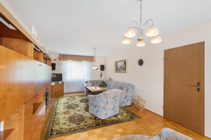 Ganze Wohnung, Apartment 'Landidylle – Nostalgie' mit Gemeinschaftsterrasse und Wlan in Ortenberg, Wetterau