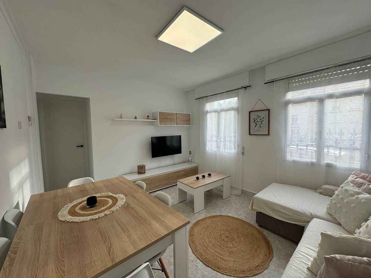 Entire apartment, Apartment '6 Pax ·2 Double Rooms · A400m Beach' with Wi-Fi and Air Conditioning in Cedeira, Galician Coast
