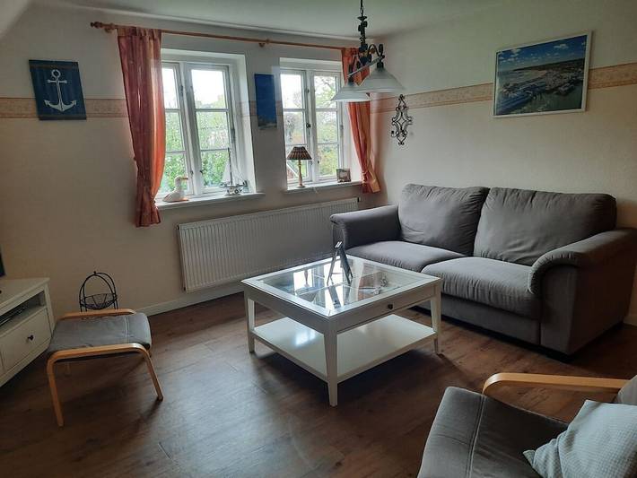 Ferienhaus für 4 Personen, mit Terrasse und Garten in Süderende - 2