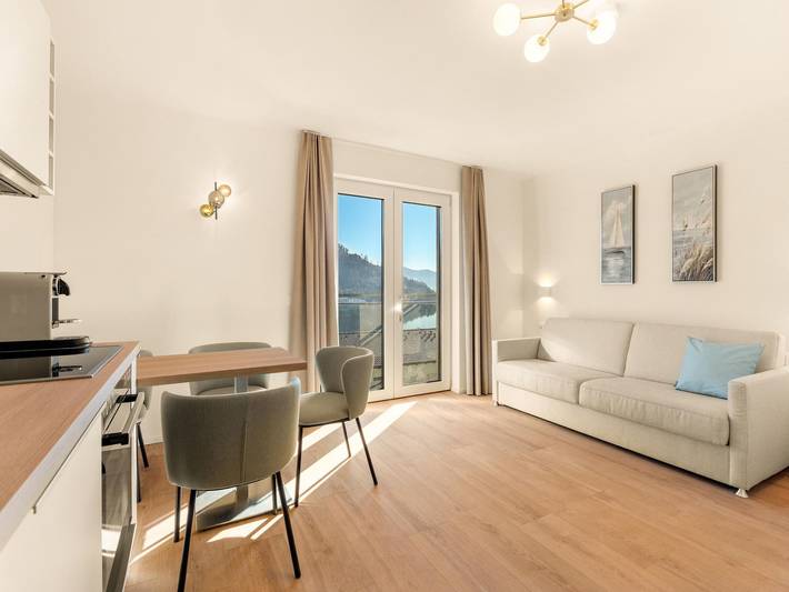 Ganzes Studio, Lake Lodge Ossiacher See - 2er Seeblick Studio mit Terrasse in Treffen am Ossiacher See, Gerlitzen