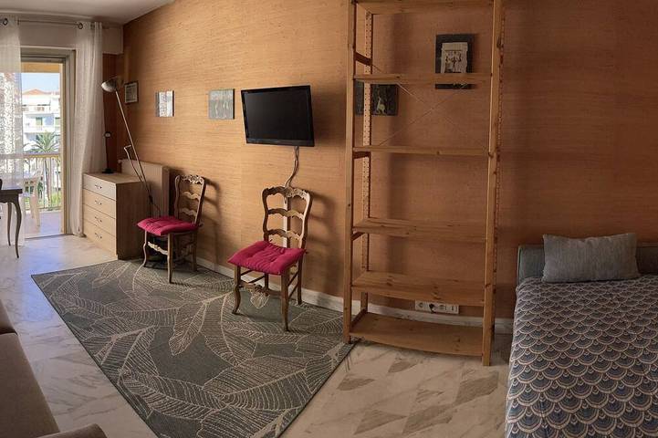 Ganze Wohnung, Juan Les Pins Studio 30 metres from the beach in Juan-les-Pins, Antibes