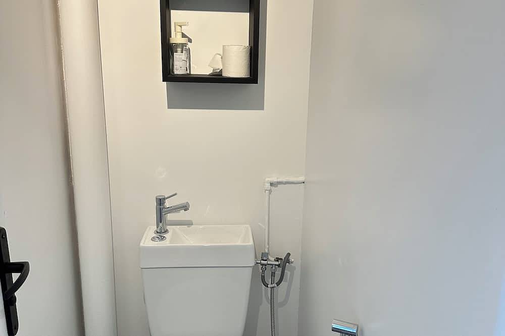 Entire apartment, Évasion au vert à Domont - 2 rooms + private parking in Domont, Val-d'Oise