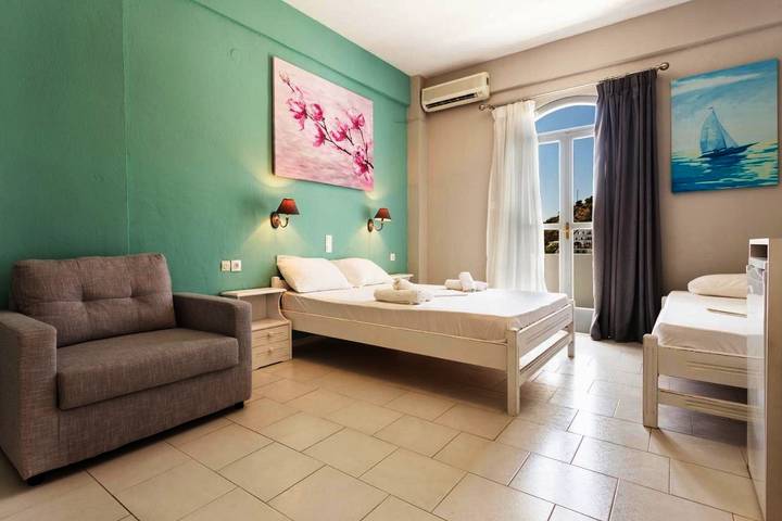 Hôtel pour 3 personnes, avec vue et balcon dans Loutró - 4