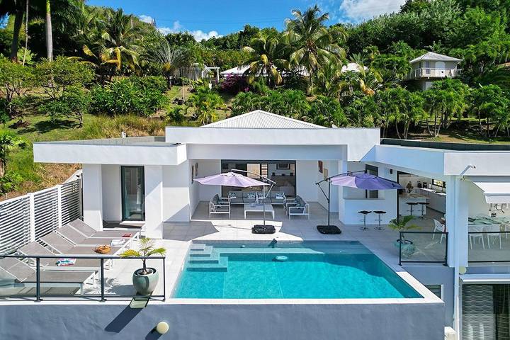 Villa pour 8 personnes, avec piscine ainsi que terrasse et jardin - 1