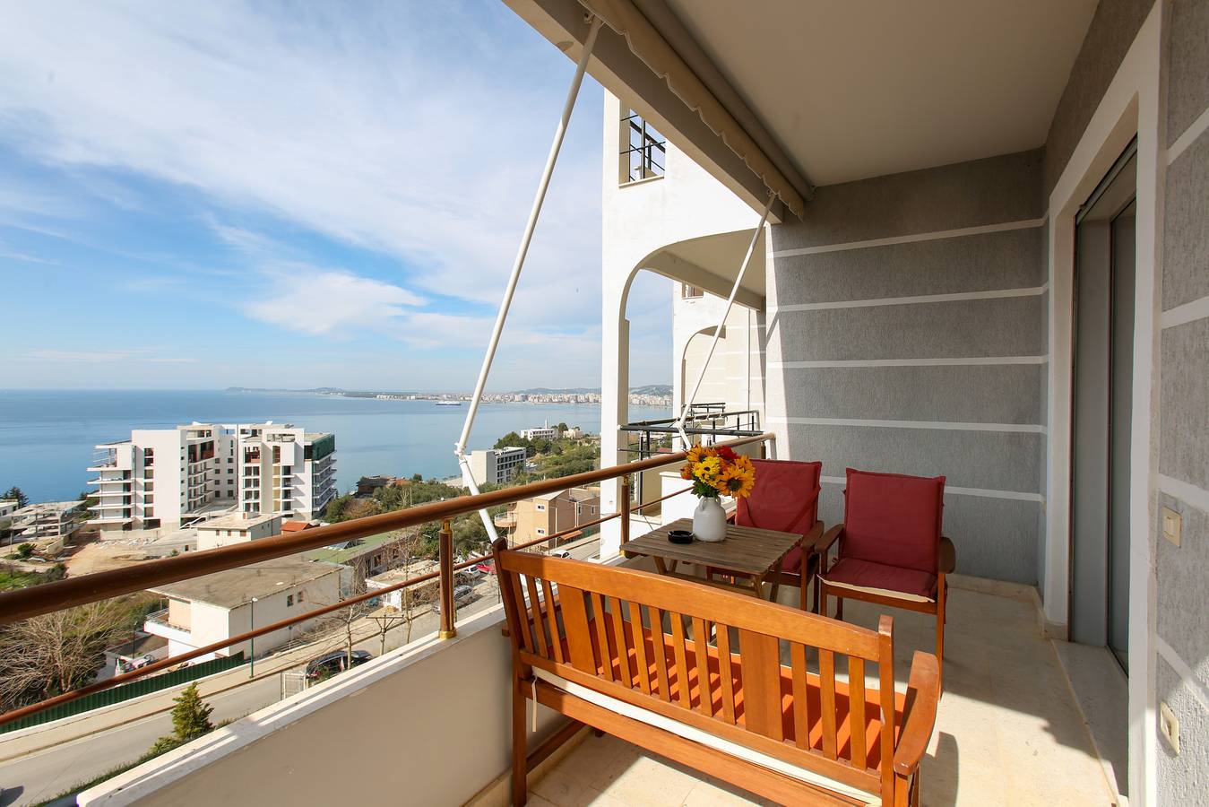 Apartamento entero, Apartamento de vacaciones para 5 personas con balcón in Vlorë (Ciudad), Vlorë