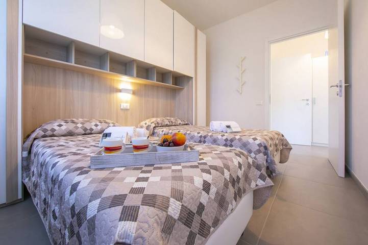 Ferienwohnung für 5 Personen, mit Garten und Terrasse in Marina di Massa - 4