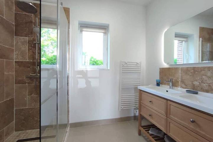 Location de vacances pour 4 personnes, avec terrasse et jardin à Néville - 4