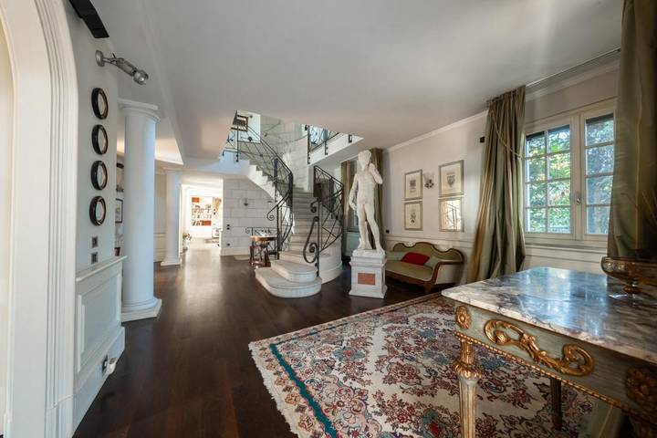 Casa vacanza per 9 persone, con Balcone e Idromassaggio nonché Terrazza e Giardino a Pioltello