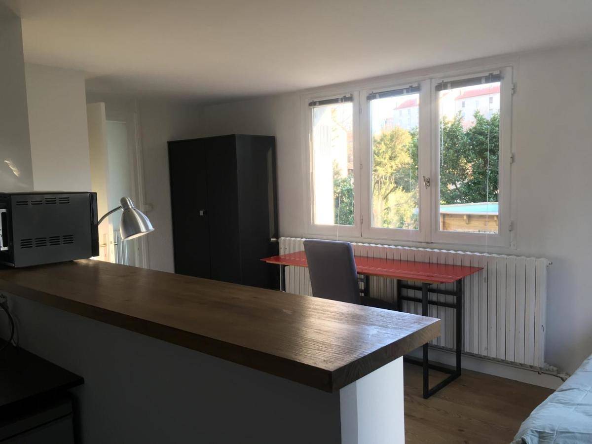 Appartement entier, Les studios de l'Horloge in Écully, Lyon et ses environs