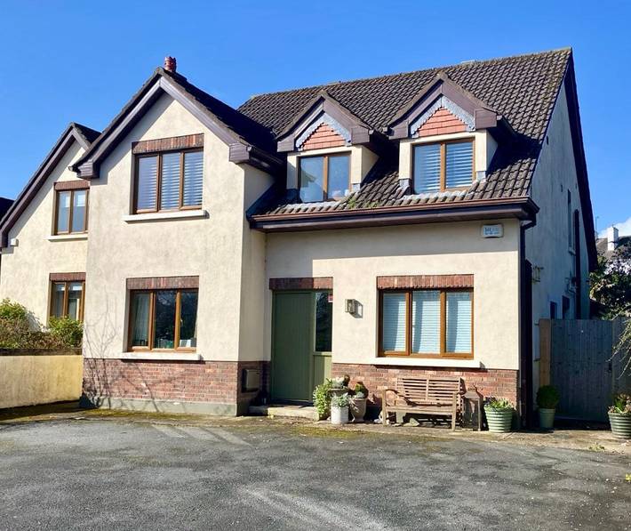 Holiday rental for 8 people, with Terrace and Garden in County Wicklow