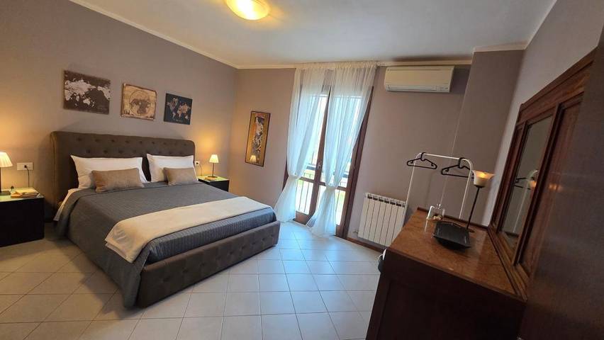 Casa vacanza per 6 persone, con Balcone e Terrazza nonché Giardino e Panorama a Gussago