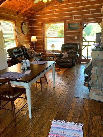 Log Cabin for 2 Guests in Indiana, USA, Picture 1