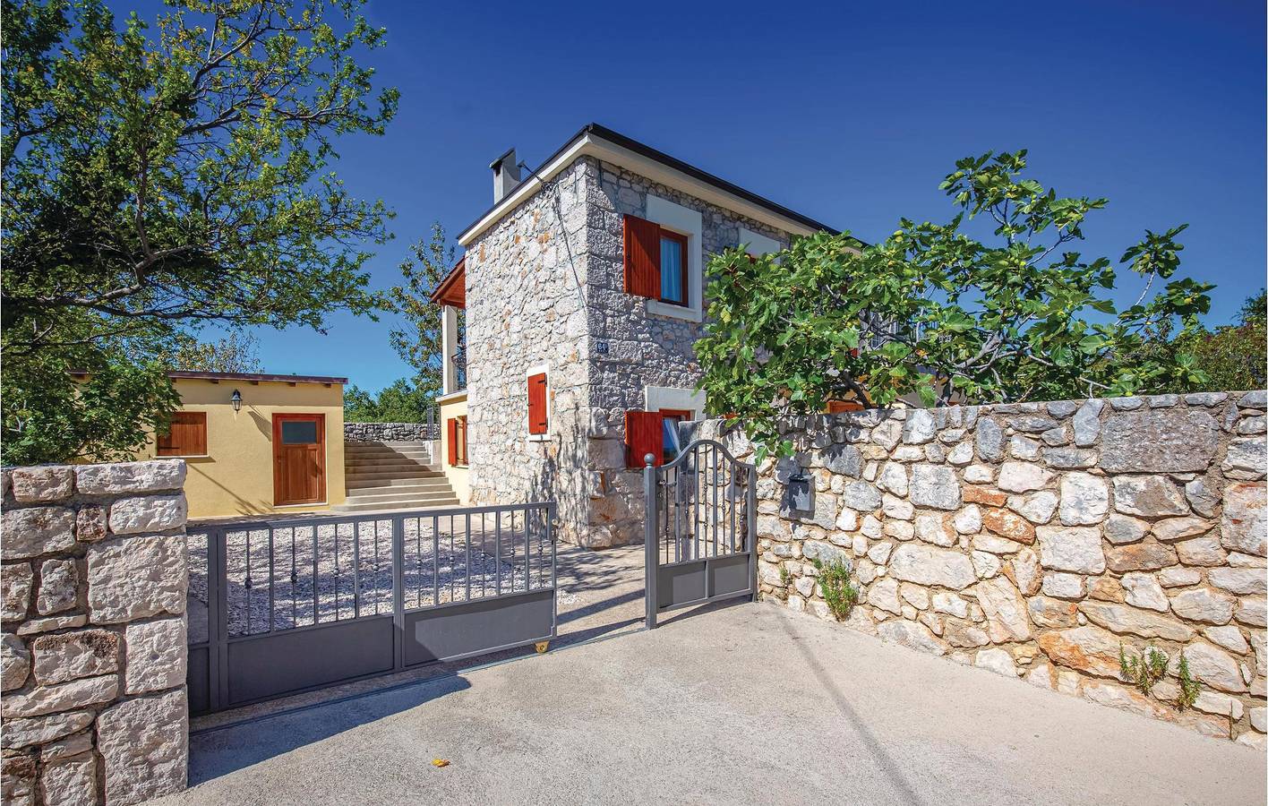 Reizendes 100 m² großes Ferienhaus mit Pool, WLAN und in Küstennähe in Crikvenica, Primorje-Gorski Kotar
