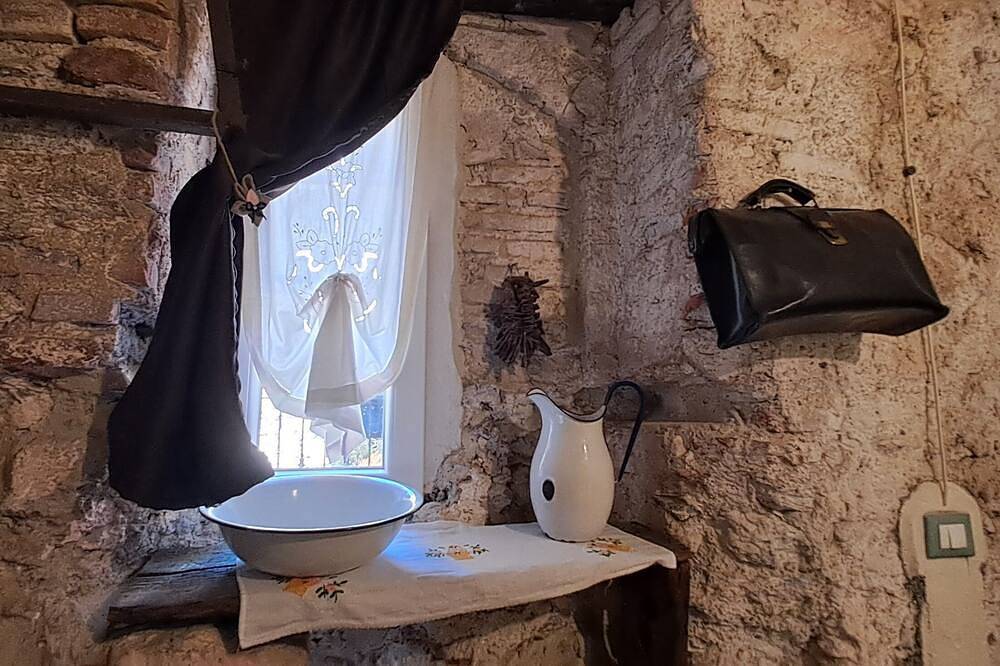 B&b L'antica macina 5\" from the beaches of Bergeggi and Spotorno Pets allowed.  in Quiliano, Riviera di Ponente