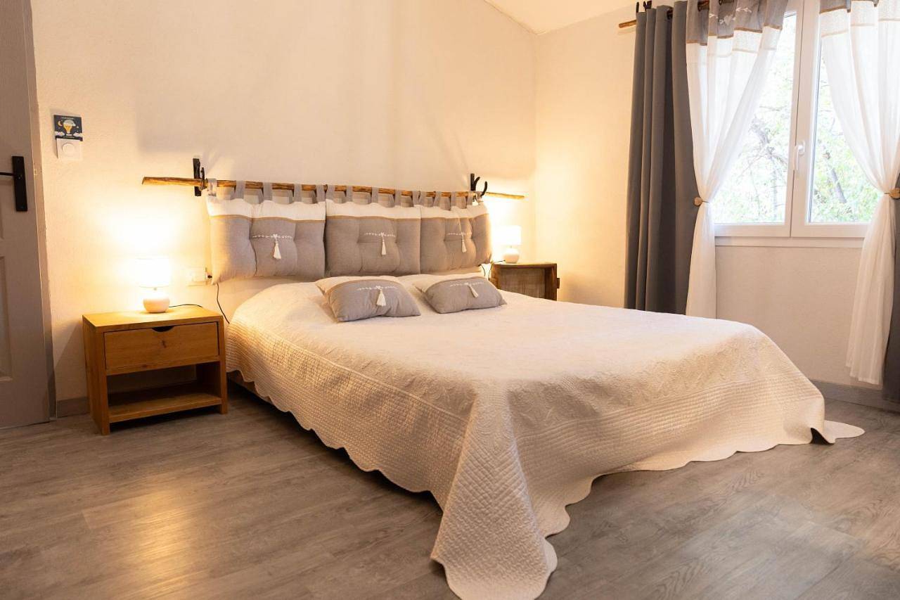 Gîtes le Petit Bordes - Li Biou in Aimargues, Côte d'Améthyste