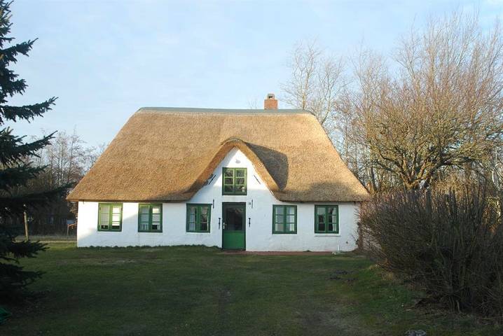 Ferienhaus für 4 Personen, mit Ausblick und Garten sowie Terrasse - 1