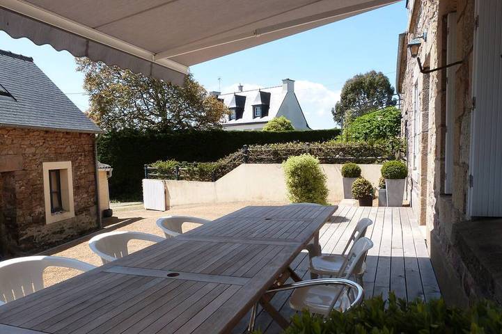 Location de vacances pour 7 personnes, avec jardin et terrasse, animaux acceptés à Lanloup