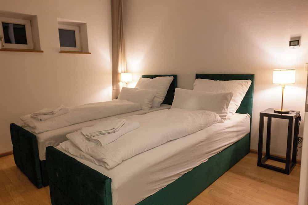 Apartamento entero,  Munich 100 meters from Oktoberfest for 16 guests in Apartment Helsinki in Munich Ludwigsvorstadt, Múnich