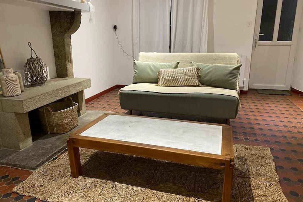 La Petite Maison de Coline in Réville, Cherbourg region