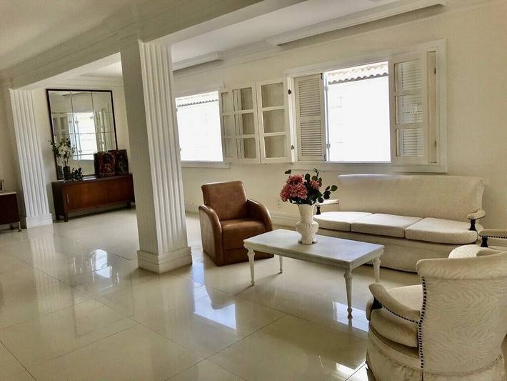 Casas e apartamentos de temporada para 24 pessoas, com jacuzzi e jardim, com animais de estimação em Saquarema