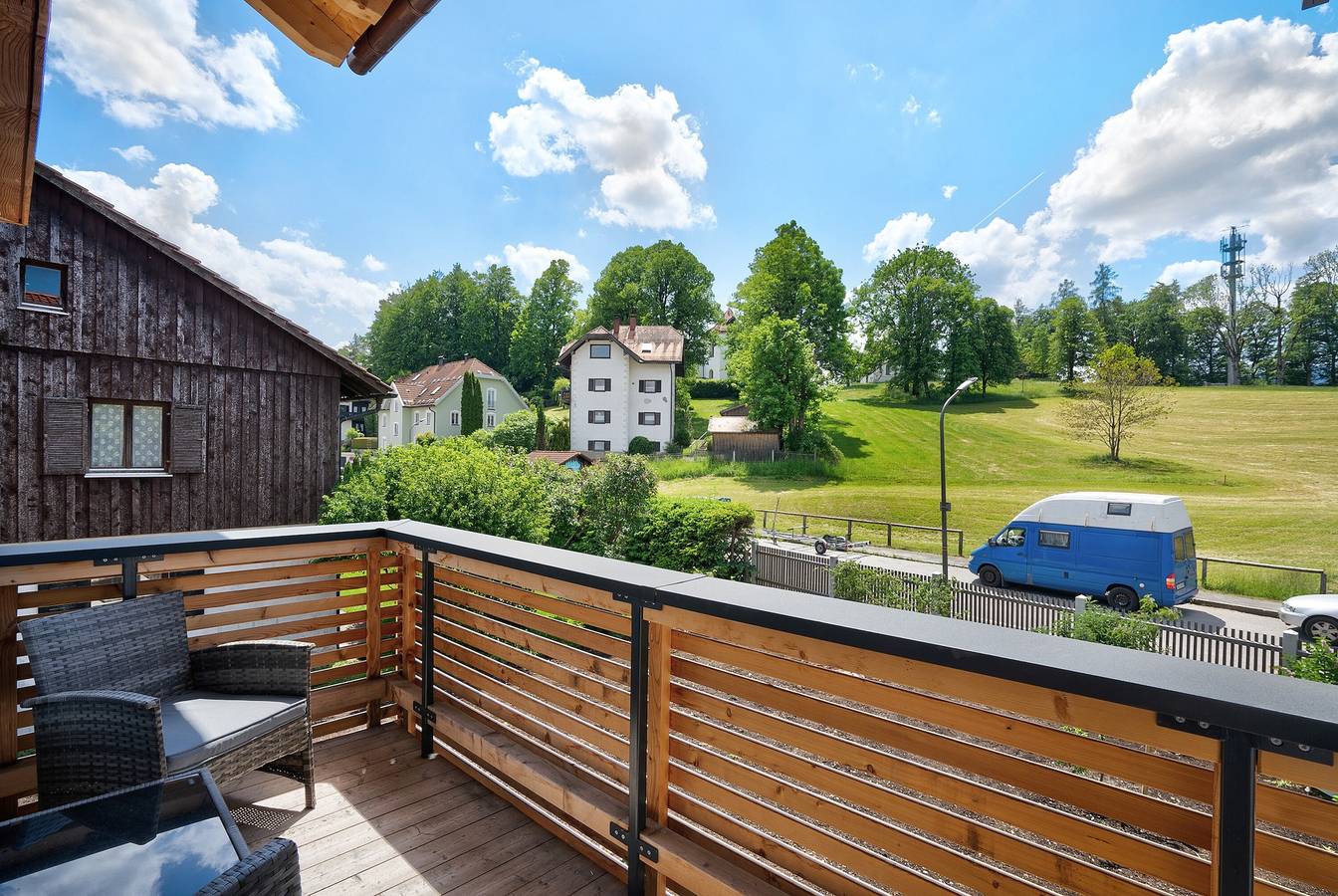 Appartement entier, Appartement 'comme à la maison' - « Kalvarienberg » avec vue sur les montagnes, balcon et Wi-Fi in Bad Tölz, Tölzer Land