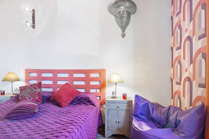 Gîte pour 2 personnes, avec jacuzzi ainsi que jardin et sauna dans Alte - 4