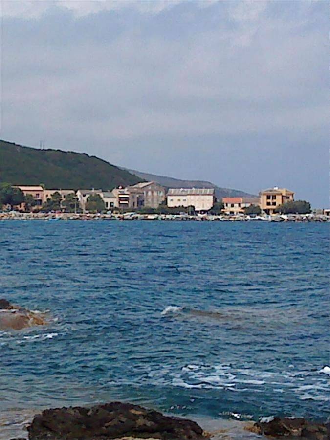 Location de vacances pour 2 personnes, avec balcon ainsi que vue et jardin dans Cap Corse - 3