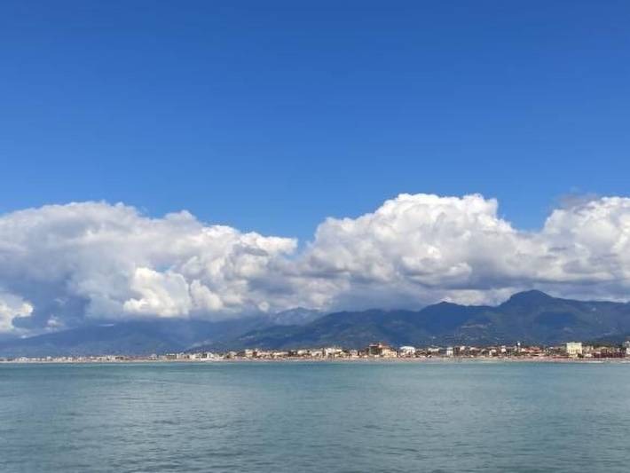 Bungalow für 4 Personen, mit Terrasse und Kinderpool sowie Pool und Garten an der Versilia - 2