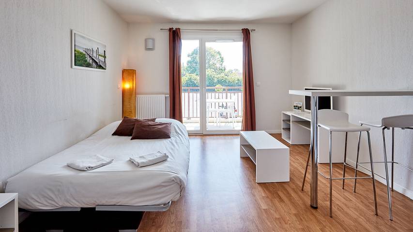 Entire studio, Résidence Le Domaine de la Corniche in Auberville, Lisieux region